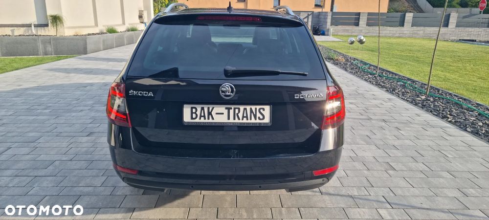 Skoda Octavia 2.0 TDI DSG Premium Edition - 21
