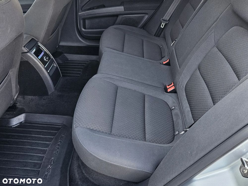 Skoda Superb 2.0 TDI Ambition - 16