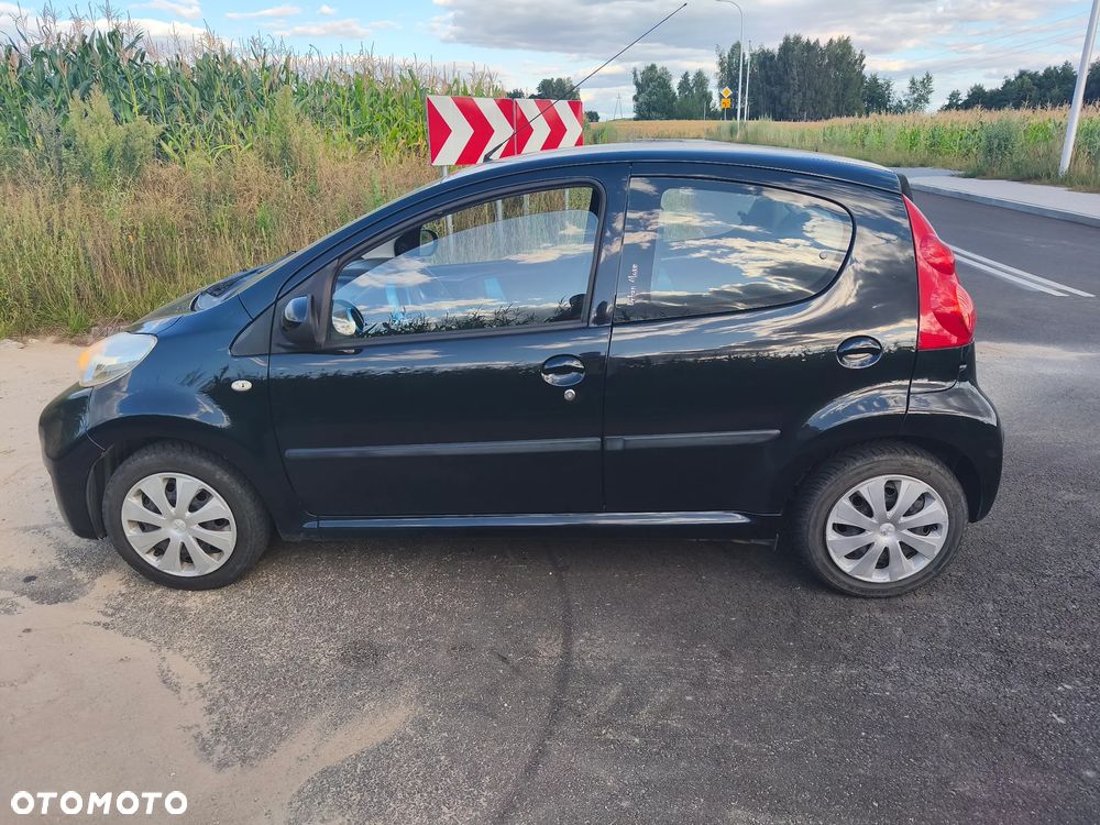 Peugeot 107 1.0 Happy - 1