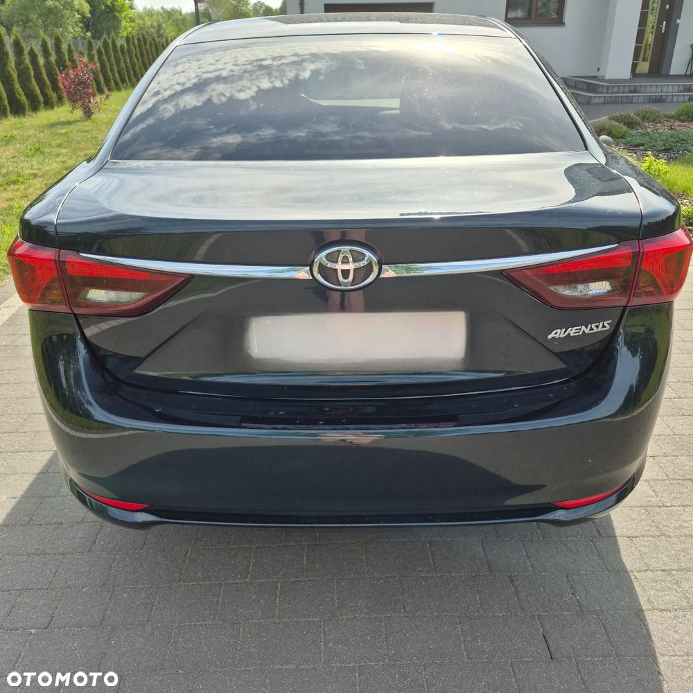Toyota Avensis - 23