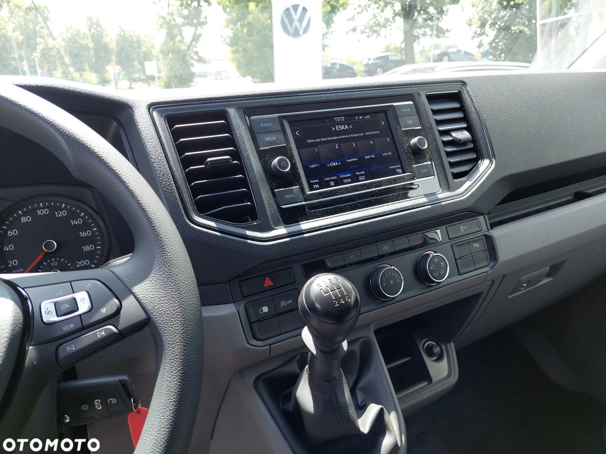 Volkswagen Crafter - 13