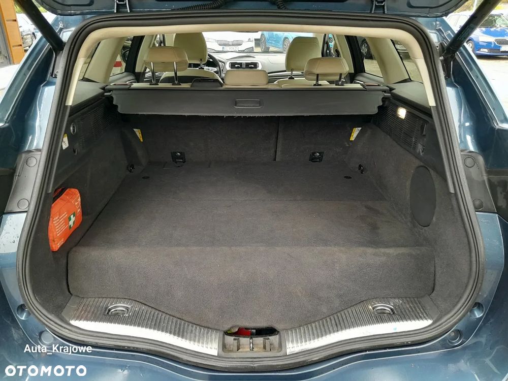 Ford Mondeo 2.0 Hybrid Vignale Plus - 36