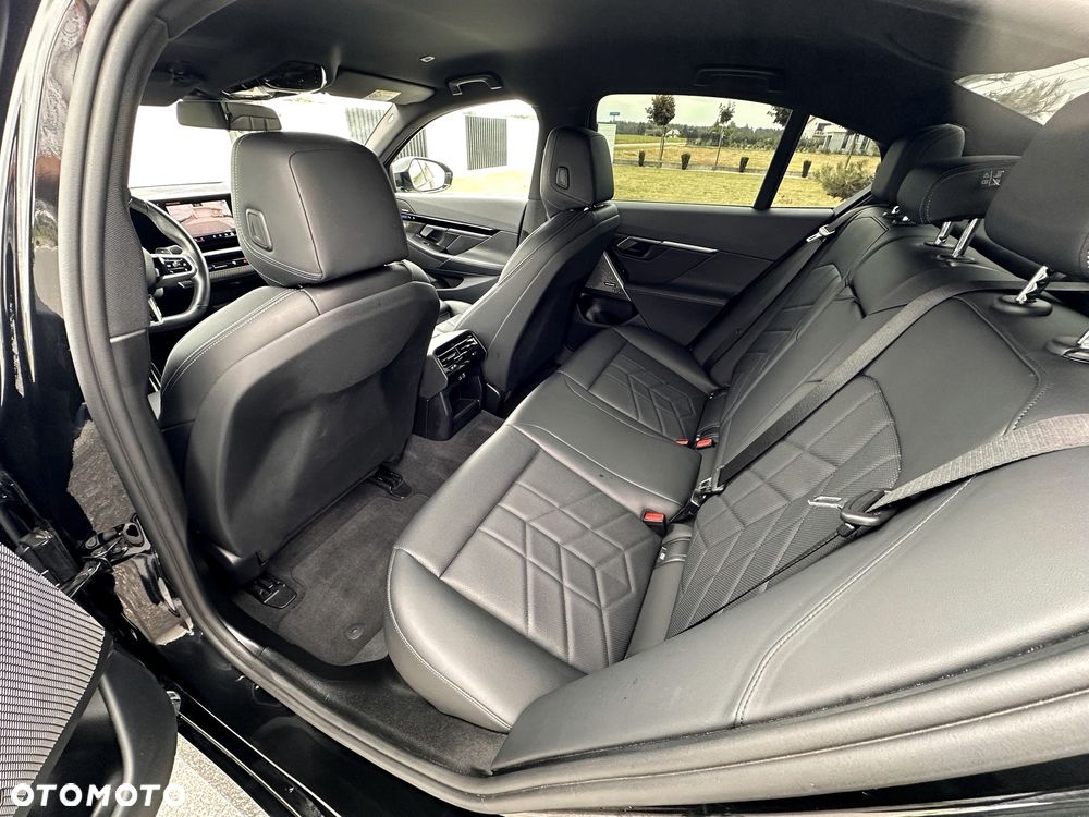 BMW Seria 5 - 13