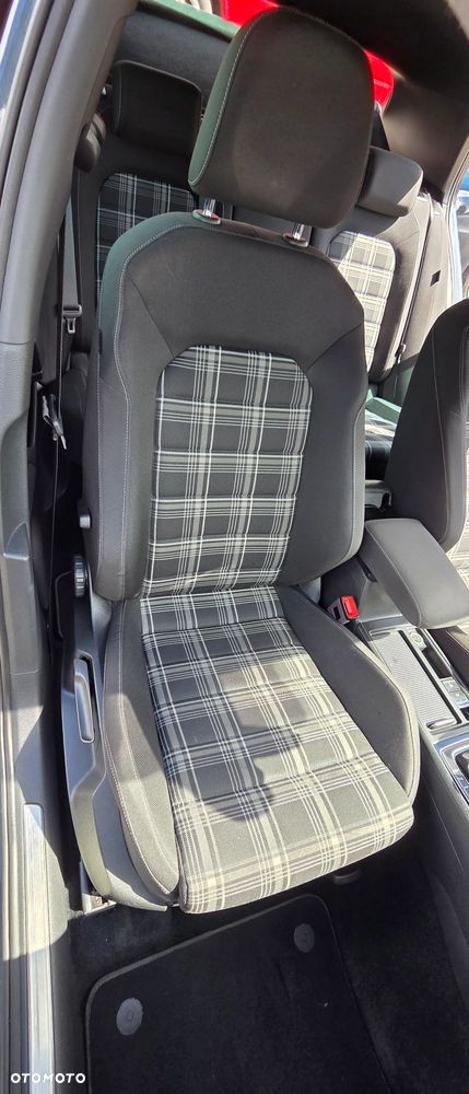 Volkswagen Golf GTD 2.0 TDI SCR DSG - 15