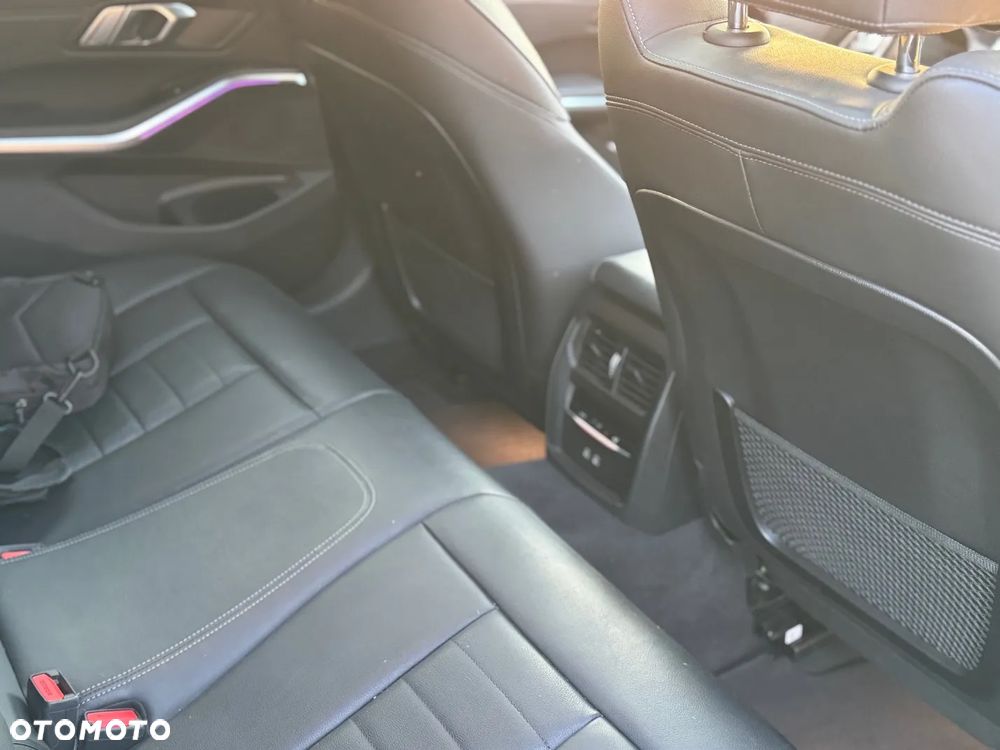 BMW Seria 3 320d Luxury Line sport - 13