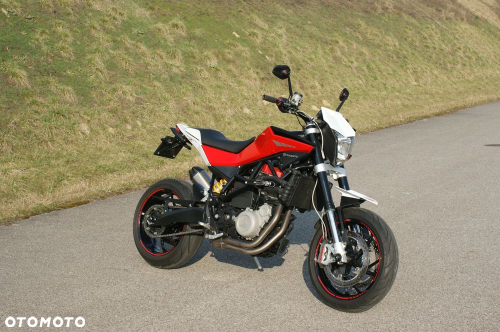 Husqvarna Nuda 900R - 2