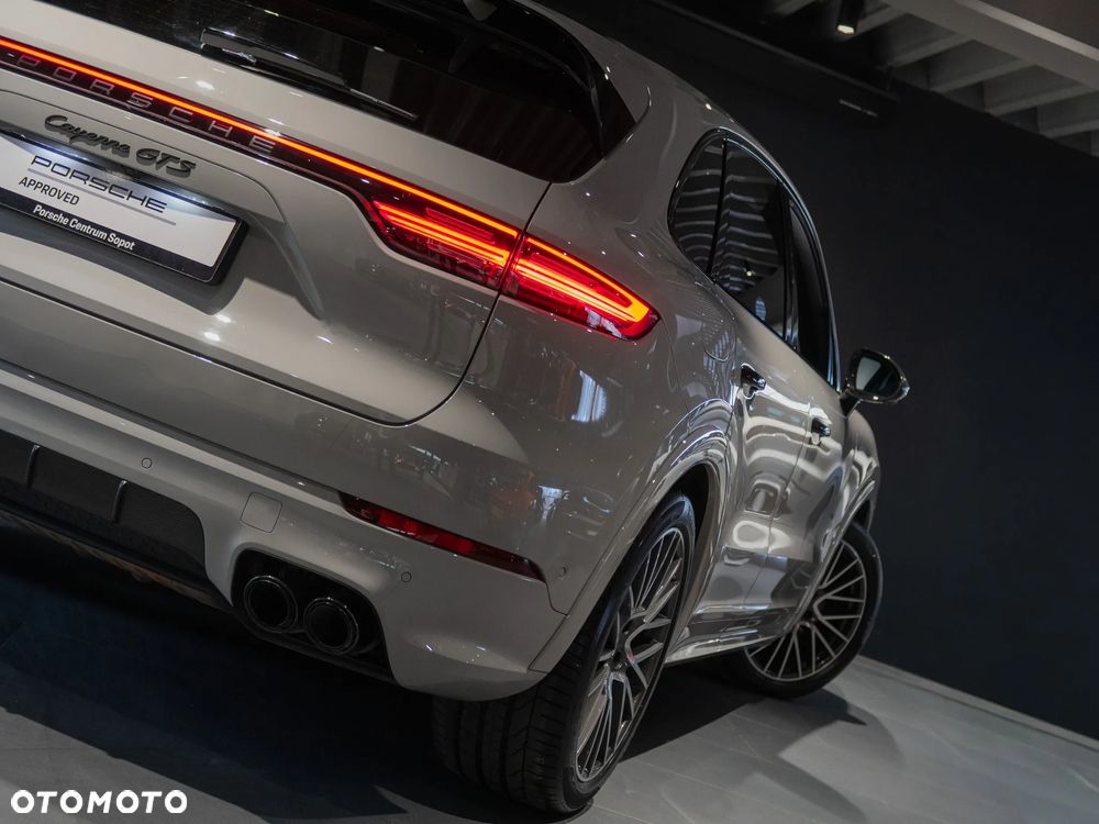 Porsche Cayenne - 14