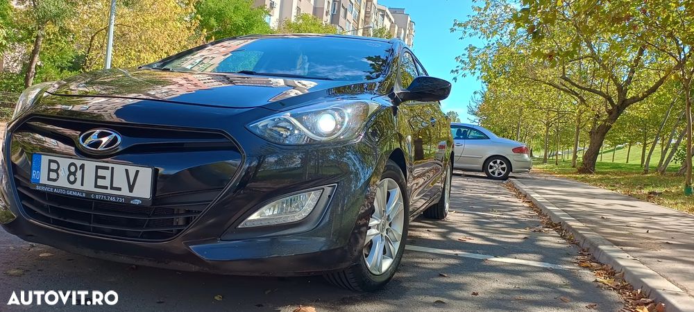 Hyundai i30 1.6 CRDI Highway - 1