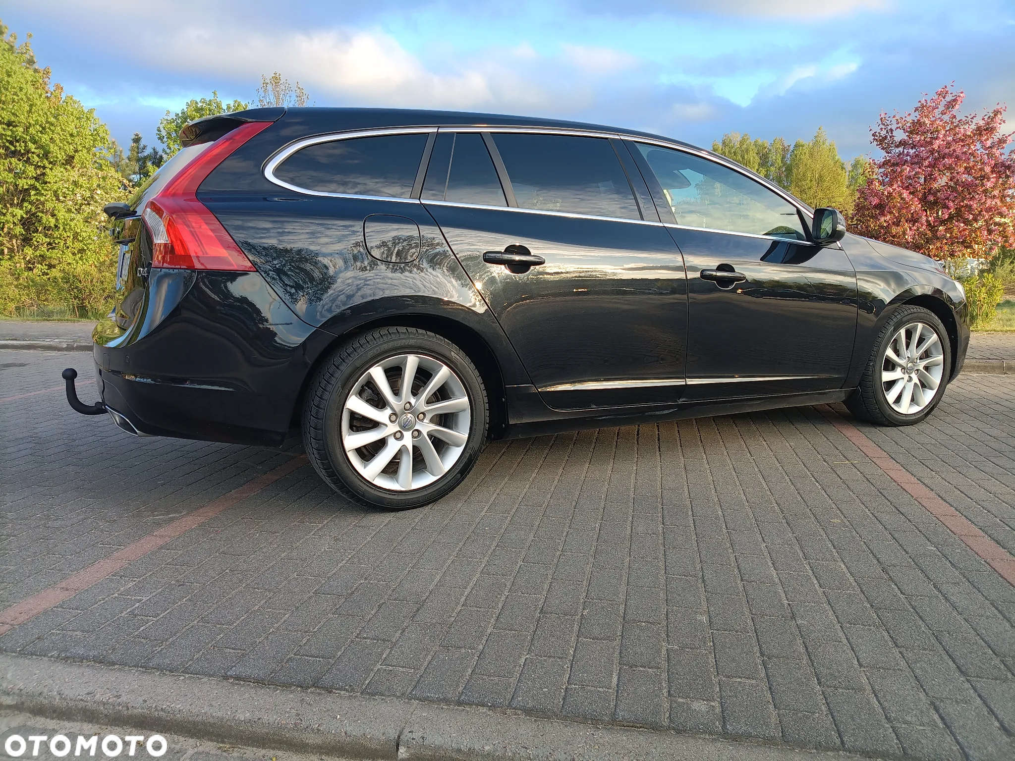 Volvo V60 D4 Drive-E Summum - 14