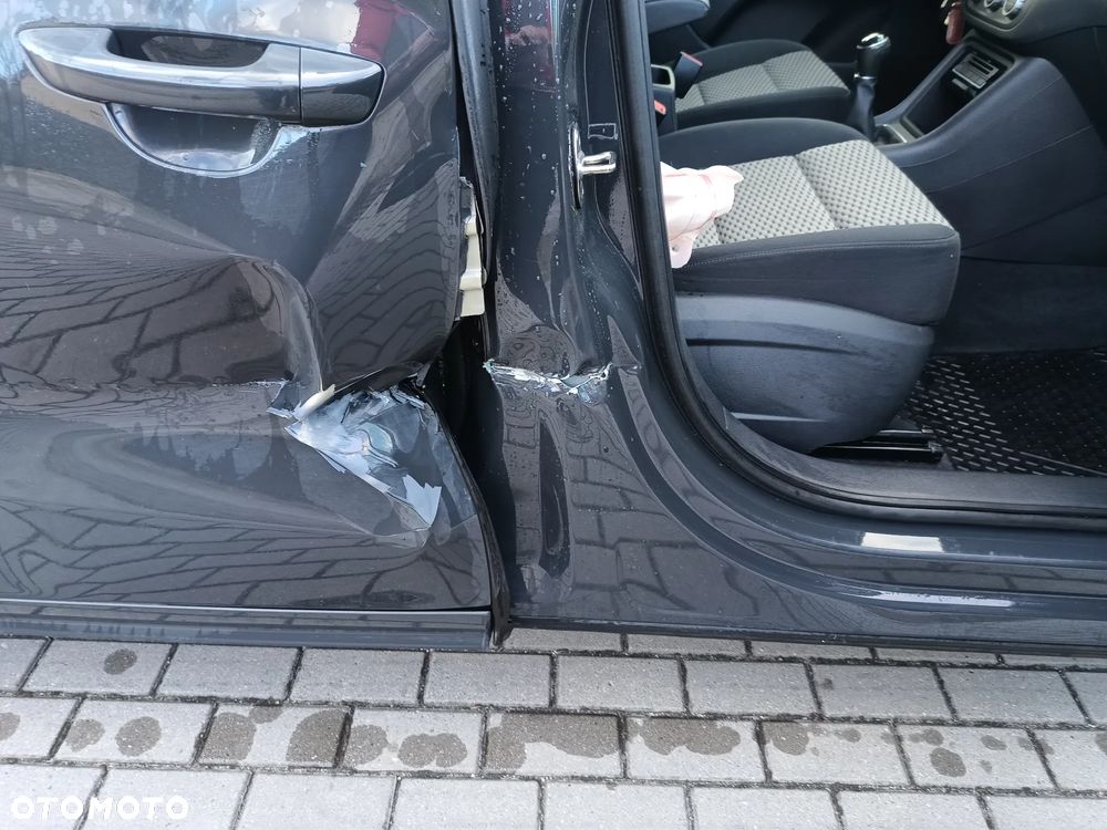 Volkswagen Sharan 2.0 TDI BlueMotion Technology Comfortline - 27