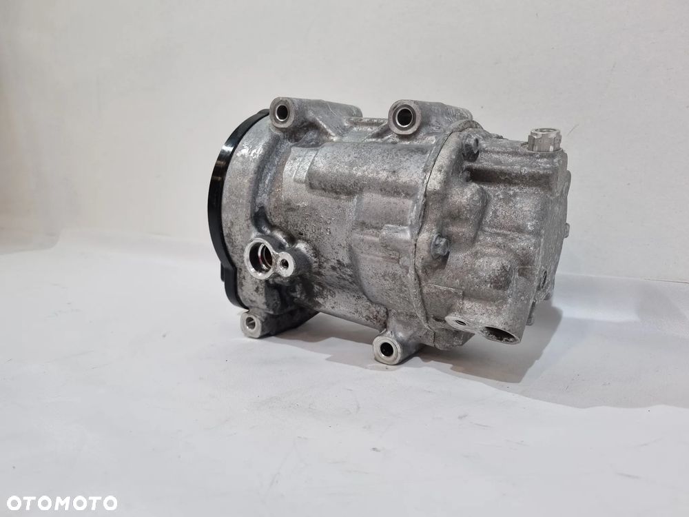TOYOTA YARIS IV 1.5 HYBRYDA SPRĘŻARKA KOMPRESOR KLIMATYZACJI  042400-0740 - 4