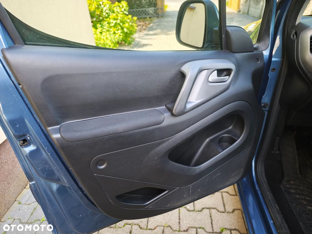 Citroën Berlingo Multispace BlueHDi 120 S&S SHINE - 38