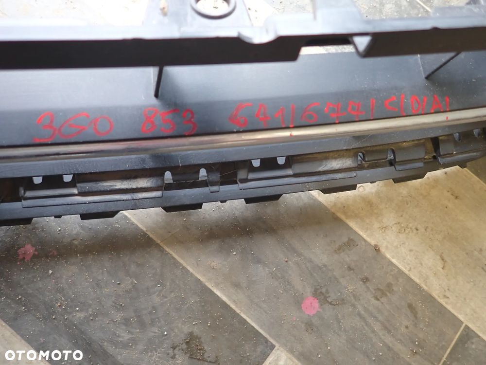 VOLSWAGEN PASSAT KRATKA ZDERZAKA PRZEZ LIFT - 6