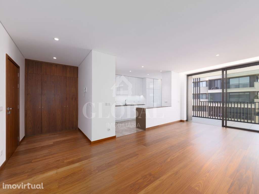 Apartamento T2 Condomínio HILGARDEN - Grande imagem: 2/17