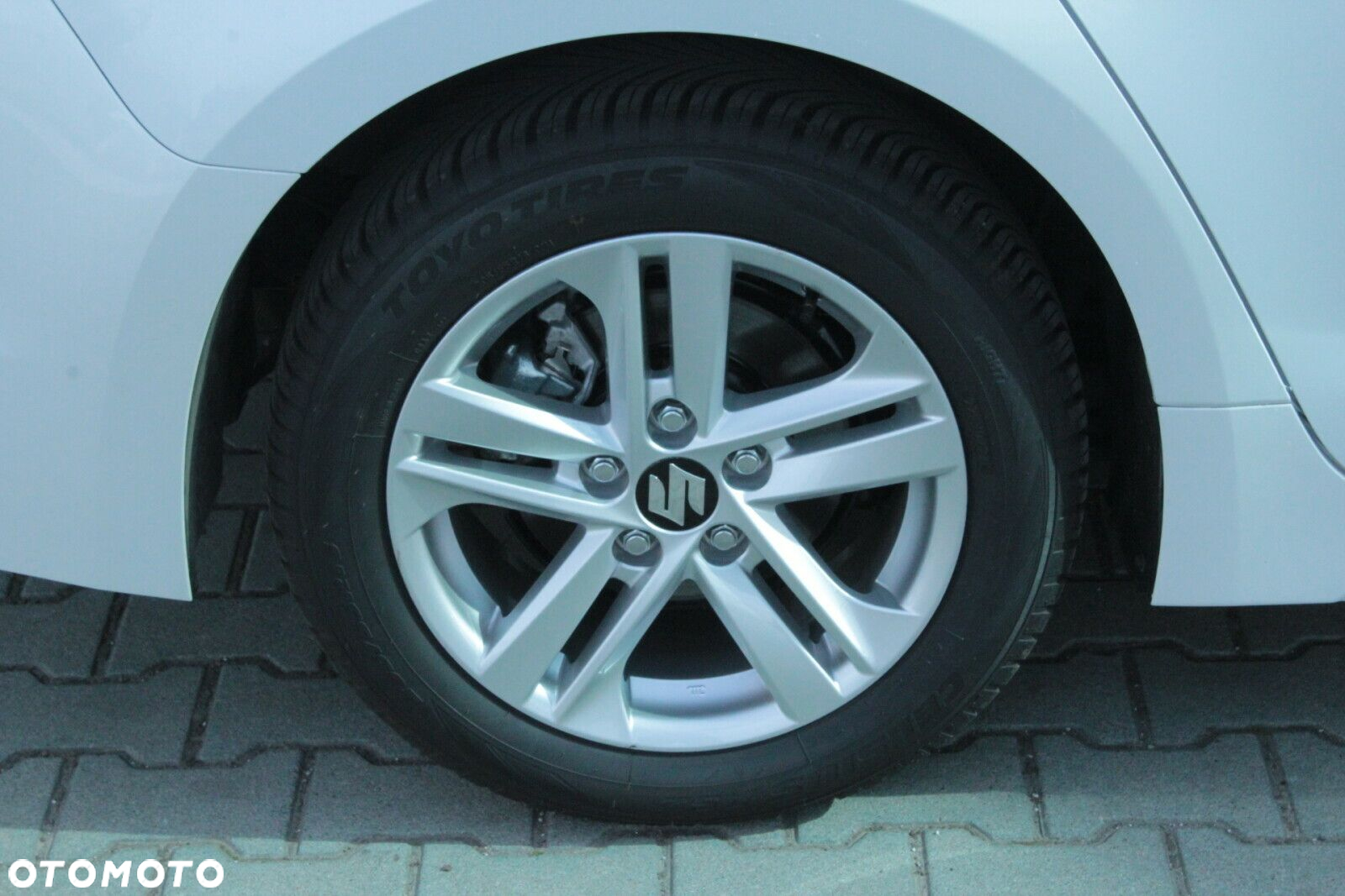 Suzuki Swace - 23