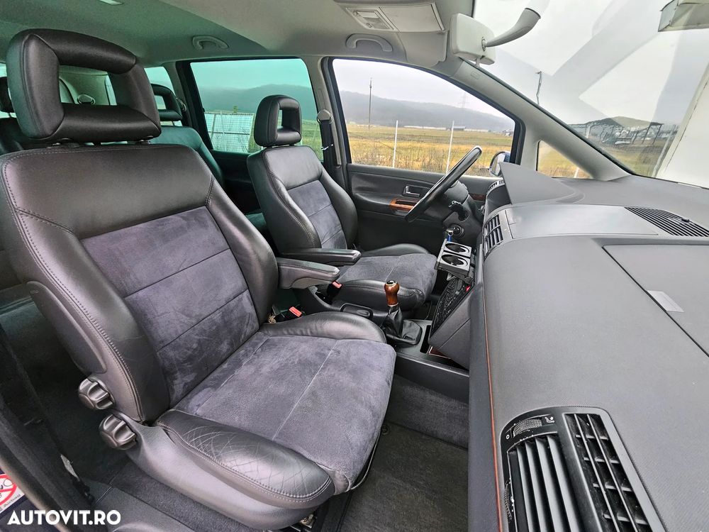 Volkswagen Sharan 2.0 TDI DPF Exclusive Edition - 17