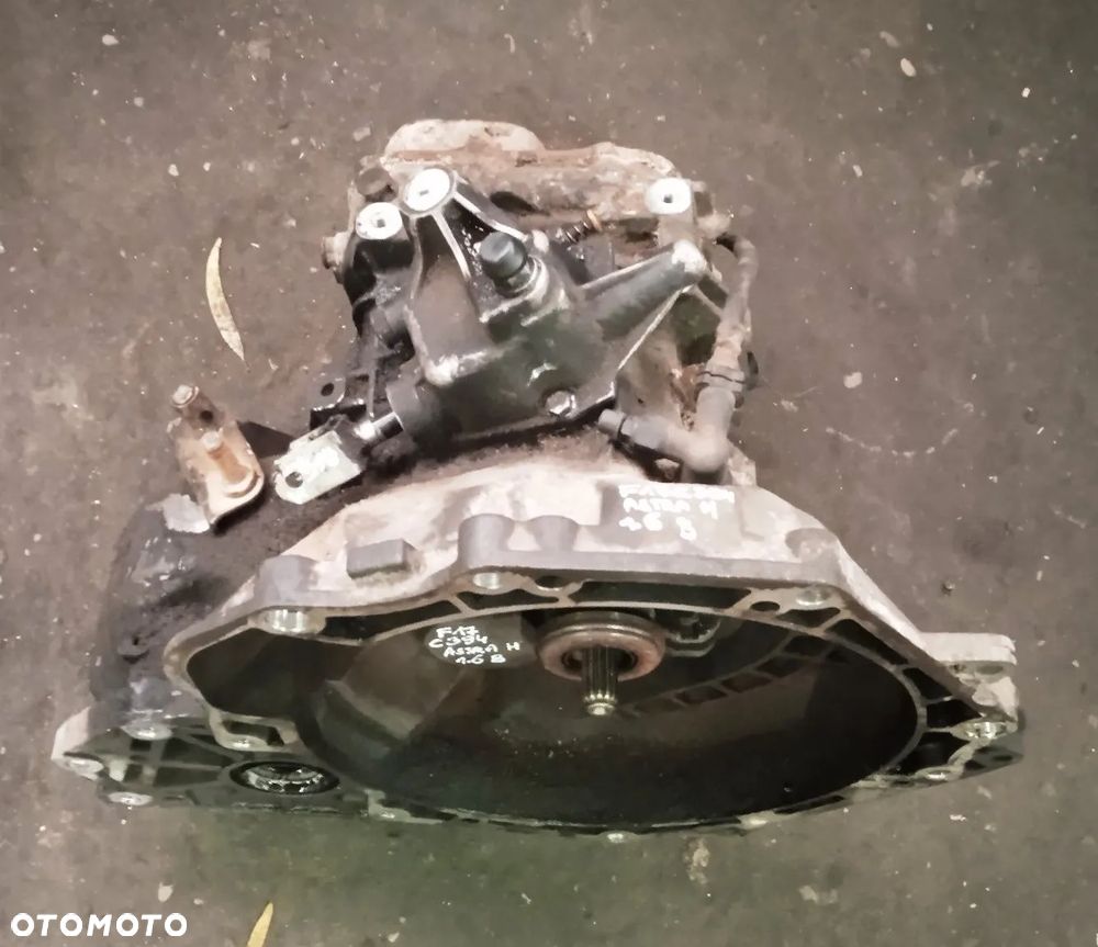 Skrzynia biegów  Opel Astra III H 1.6 B F17C394 - 3