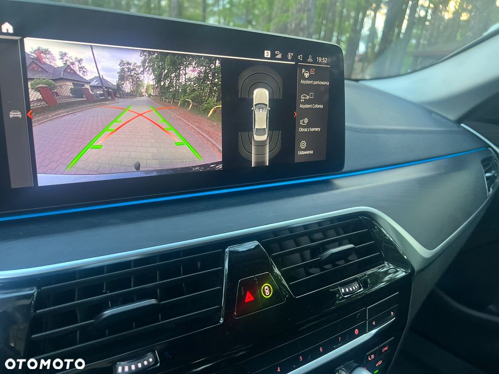 BMW Seria 5 530e iPerformance GPF Luxury Line - 13