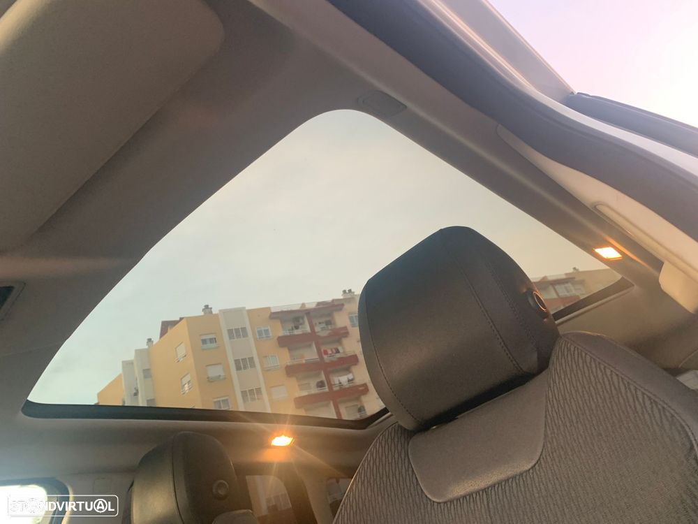 Land Rover Range Rover Evoque 2.0 eD4 SE Dynamic - 25