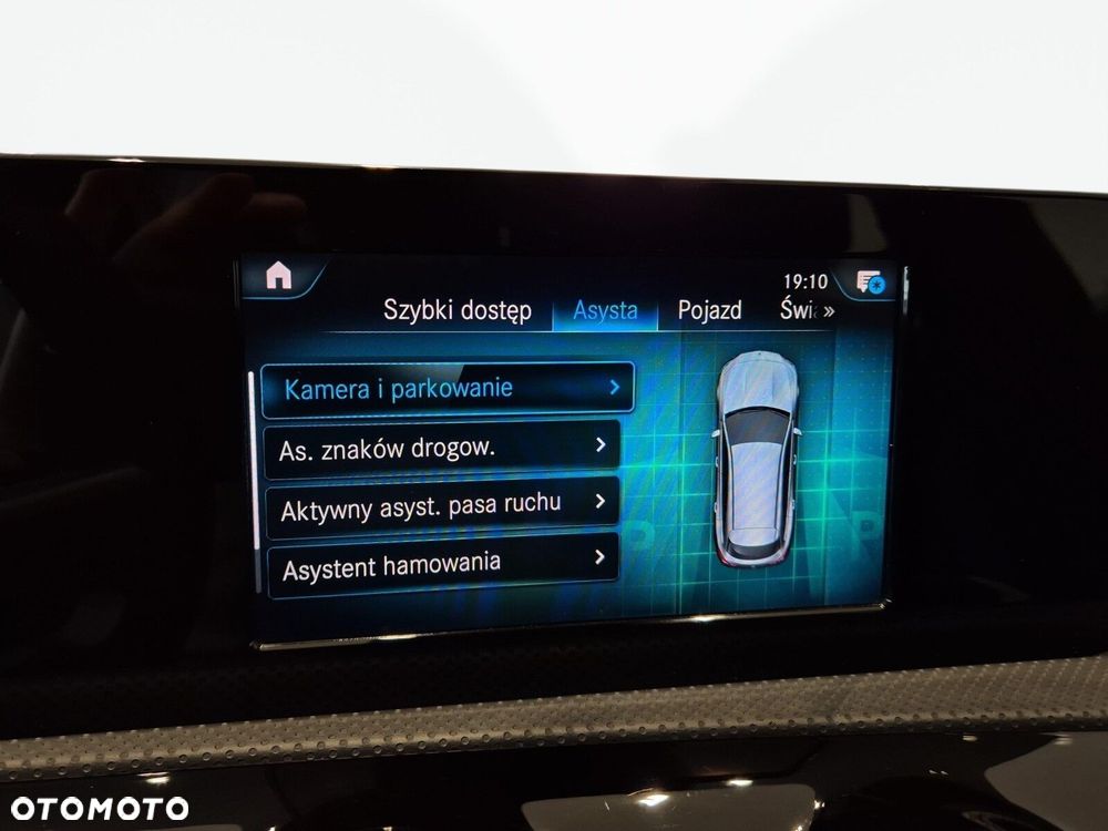Mercedes-Benz CLA - 26