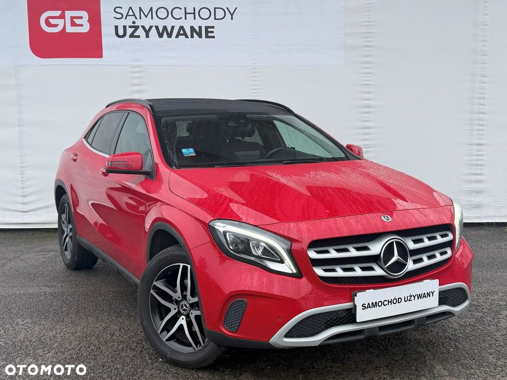Mercedes-Benz GLA 200 7G-DCT Style - 4