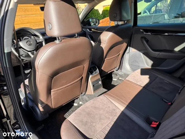 Skoda Octavia 2.0 TSI L&K DSG - 7