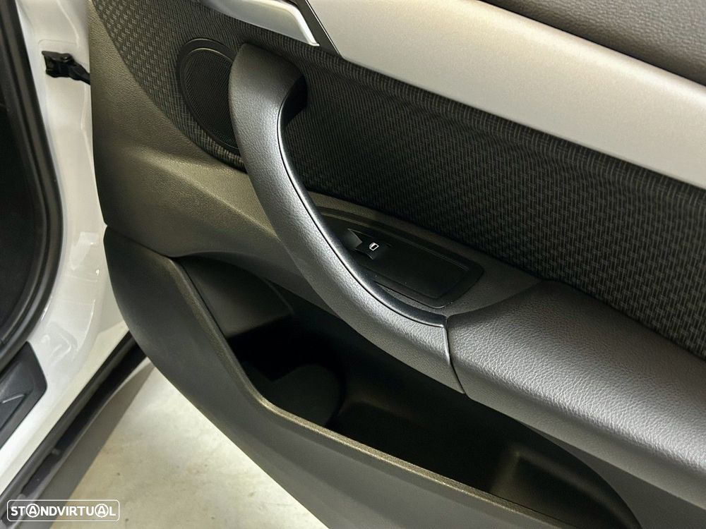 BMW X1 18 i sDrive Line Sport - 57