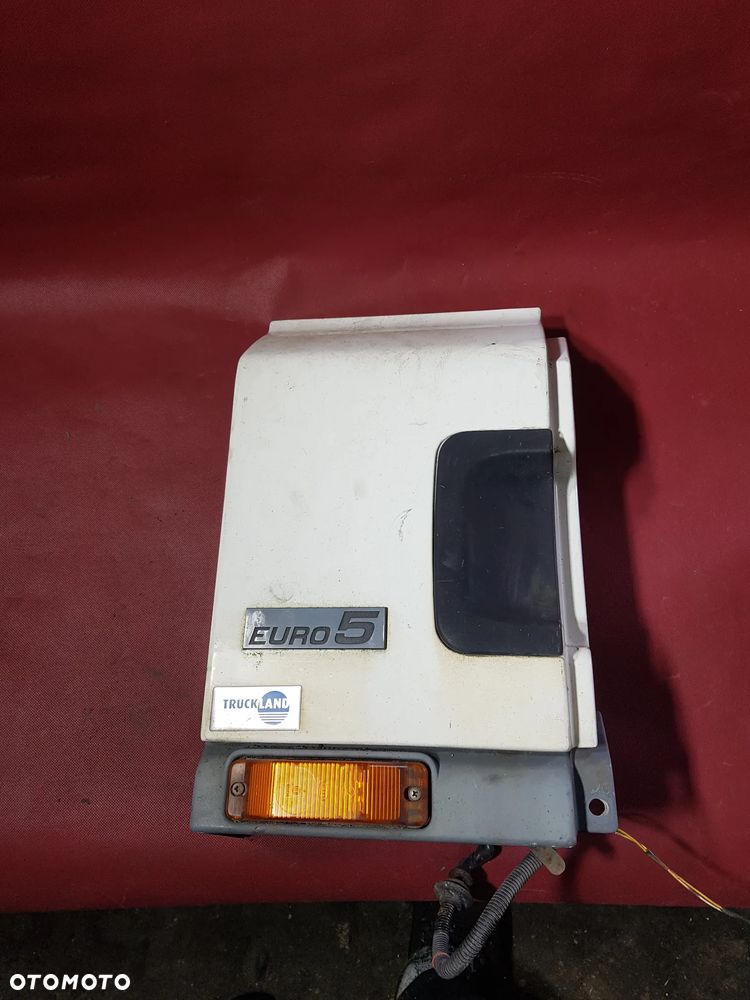 DAF 65 75 85 CF Przedłużenie kabiny stopnicy nadkole PRAWE KRÓTKA KABINA - 1