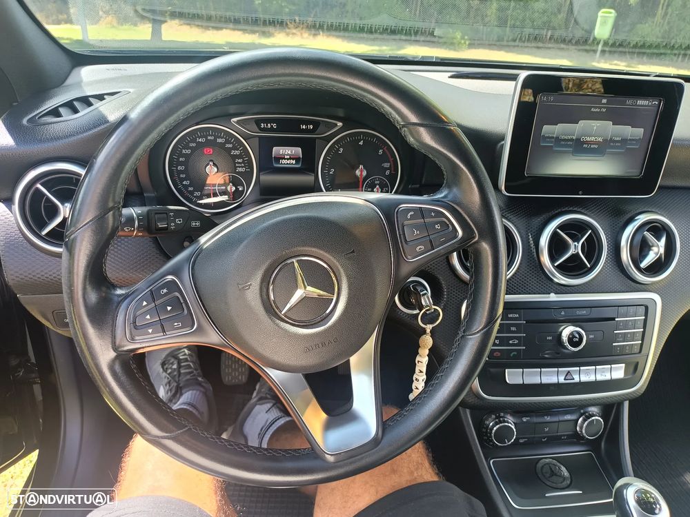 Mercedes-Benz A 160 Limousine ver-d-urban - 9