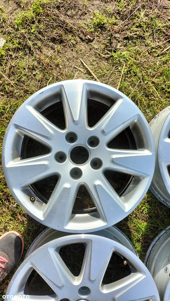 VW PASSAT 3C0601025AE FELGI ALUMINIOWE 15" ET45 ORYGINAŁ IDEALNE - 2