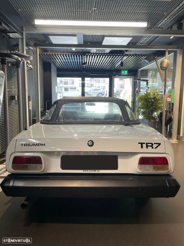 Triumph TR7 - 18