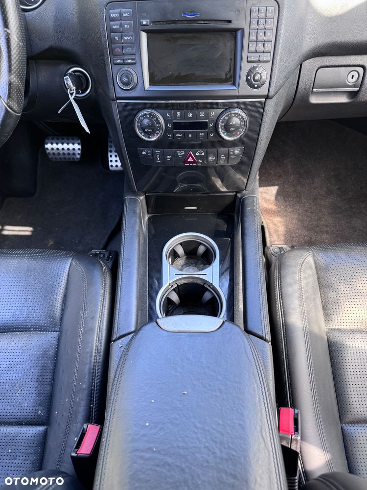 Mercedes-Benz ML 63 AMG 4-Matic - 26