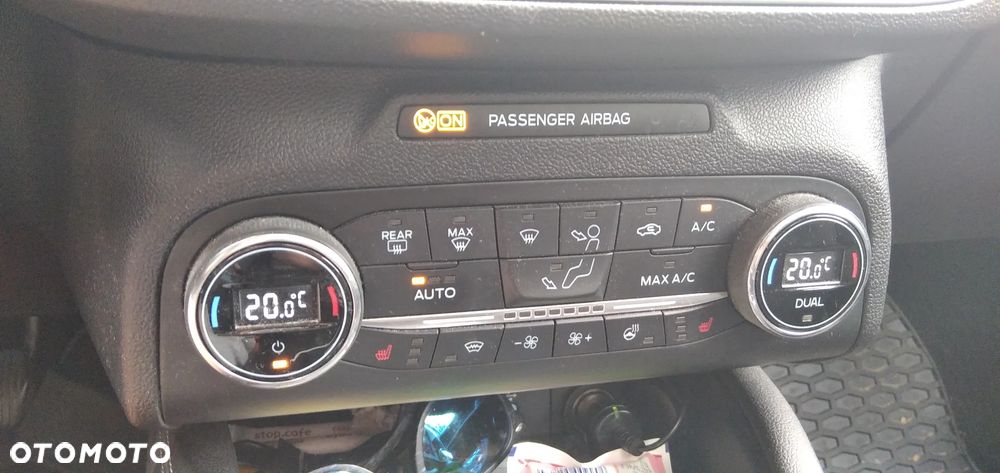 Ford Focus SW 1.5 EcoBlue Titanium Business - 11