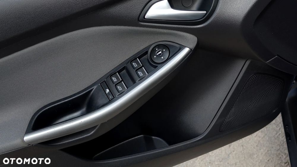 Ford Focus 1.6 Gold X (Edition) - 2