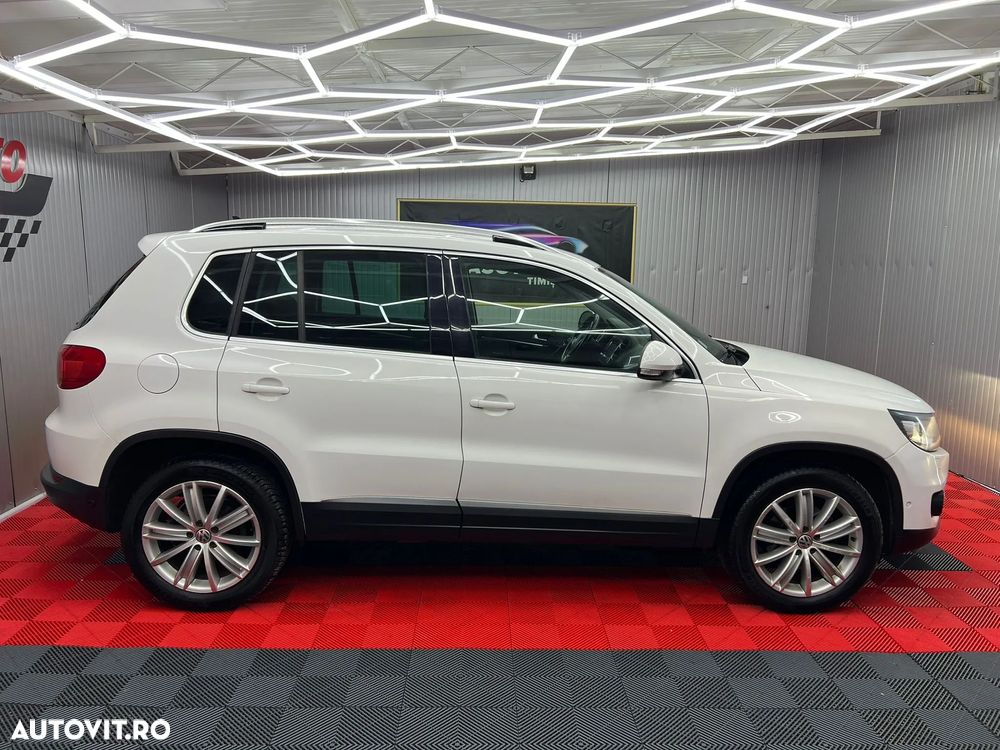 Volkswagen Tiguan - 21