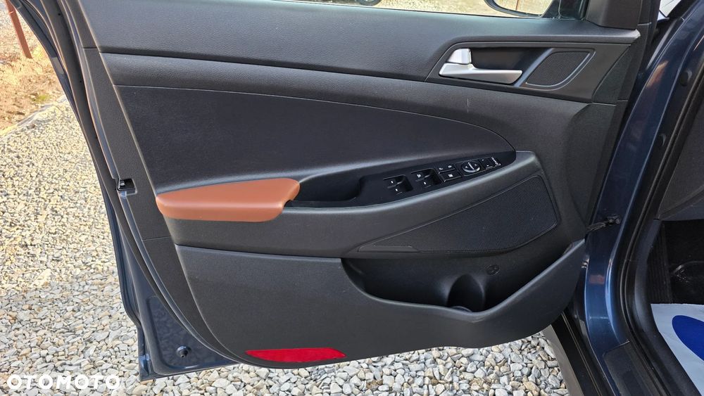 Hyundai Tucson blue 1.6 GDi 2WD Navi - 11