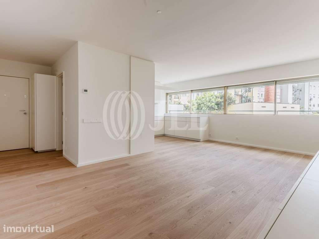 Apartamento T1 com garagem, no Campo Pequeno, em Lisboa - Grande imagem: 5/23