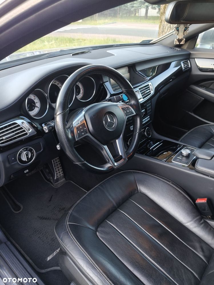Mercedes-Benz CLS 350 CDI 4Matic 7G-TRONIC - 23