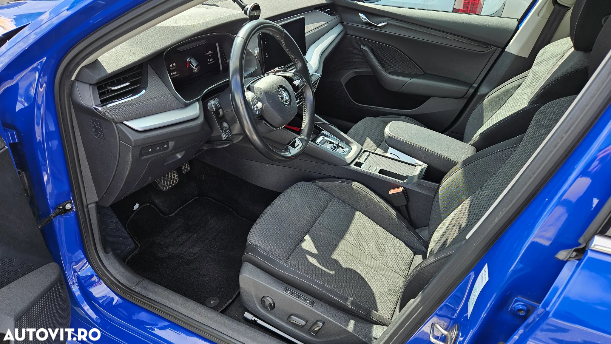 Skoda Octavia 2.0 TDI DSG Premium Edition - 32