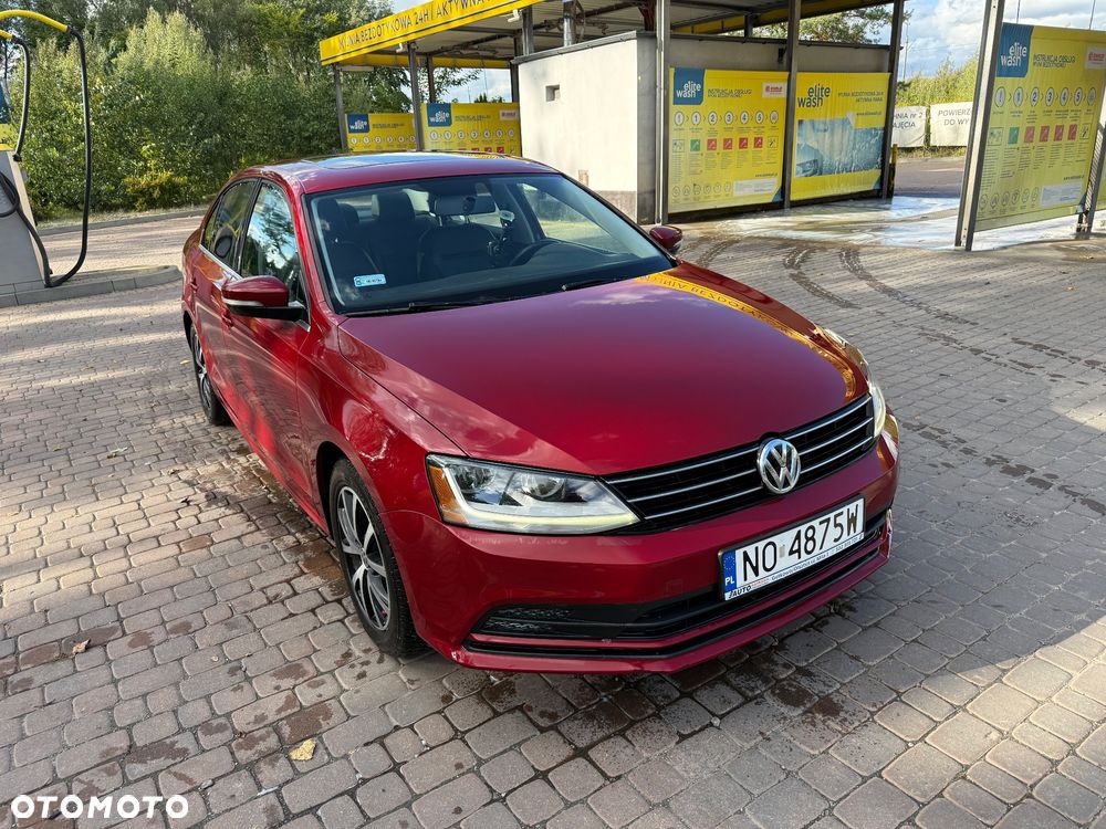 Volkswagen Jetta 1.4 TSI BMT Highline DSG - 2