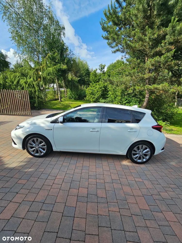 Toyota Auris - 4