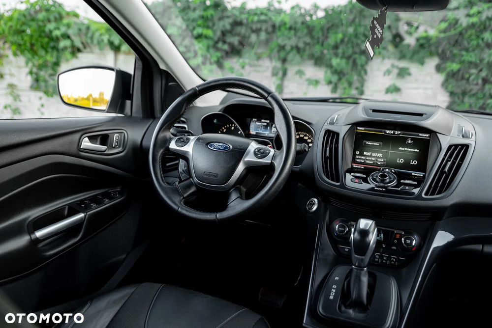 Ford Kuga 2.0 TDCi 4x4 Titanium - 27