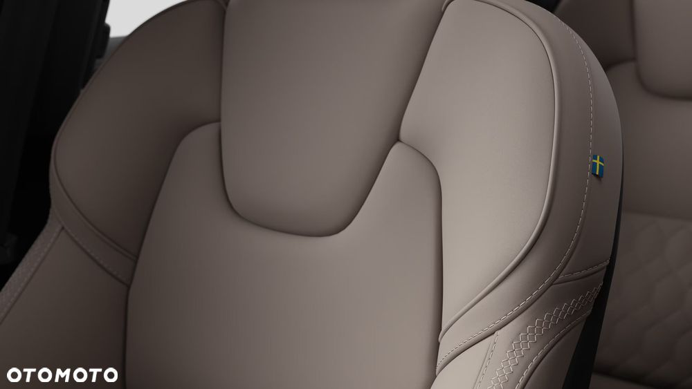 Volvo XC 60 T6 Plug-In Hybrid AWD Ultra Dark - 8