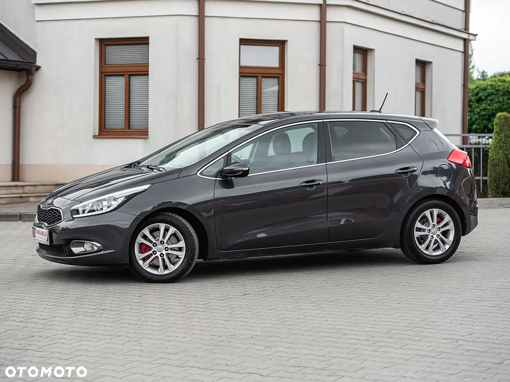Kia Ceed - 4
