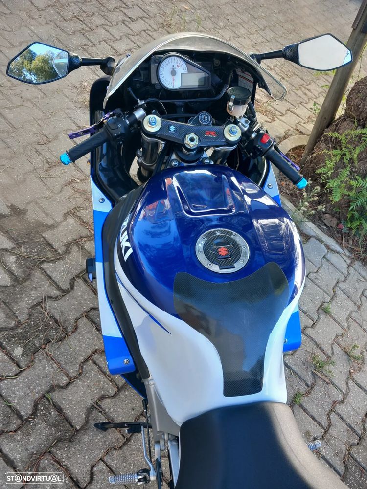 Suzuki GSX-R K1 - 12