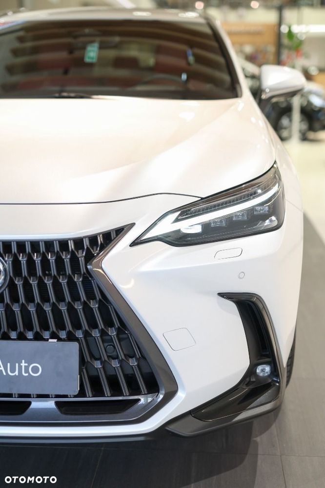 Lexus NX 350h Prestige AWD - 25