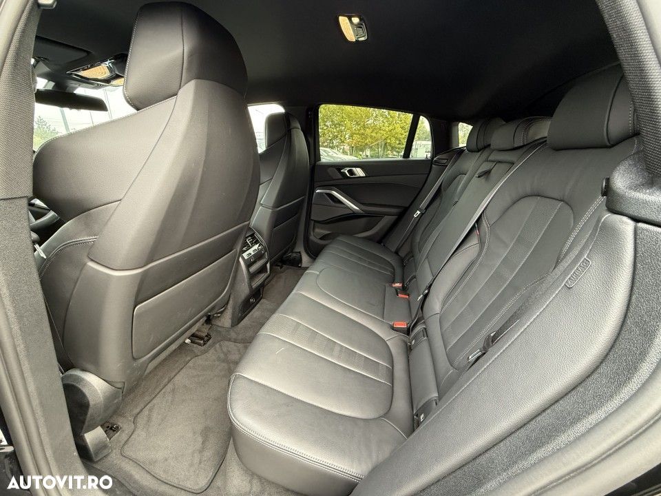 BMW X6 M M50i - 15