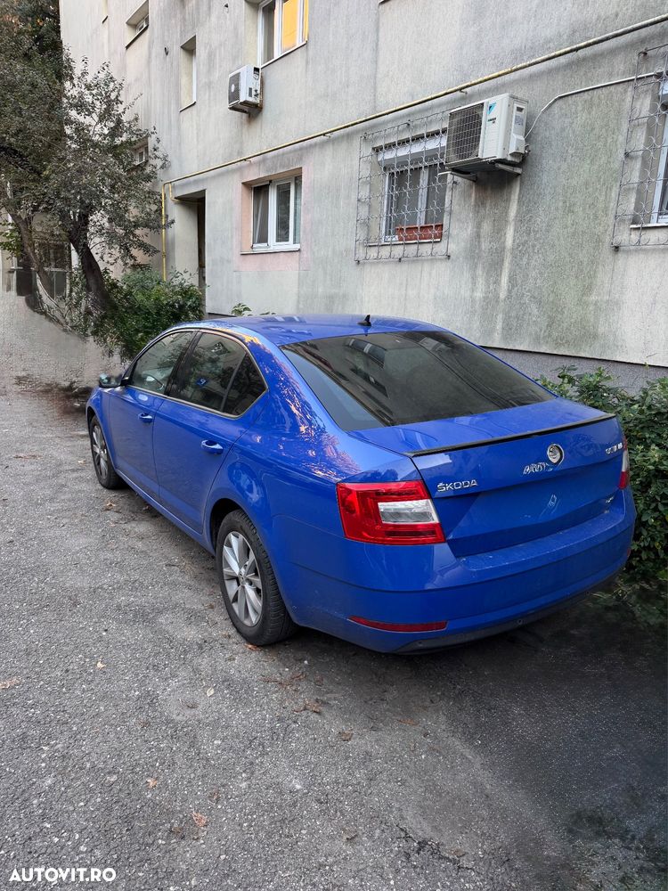 Skoda Octavia 2.0 TDI DSG 4X4 Style - 3