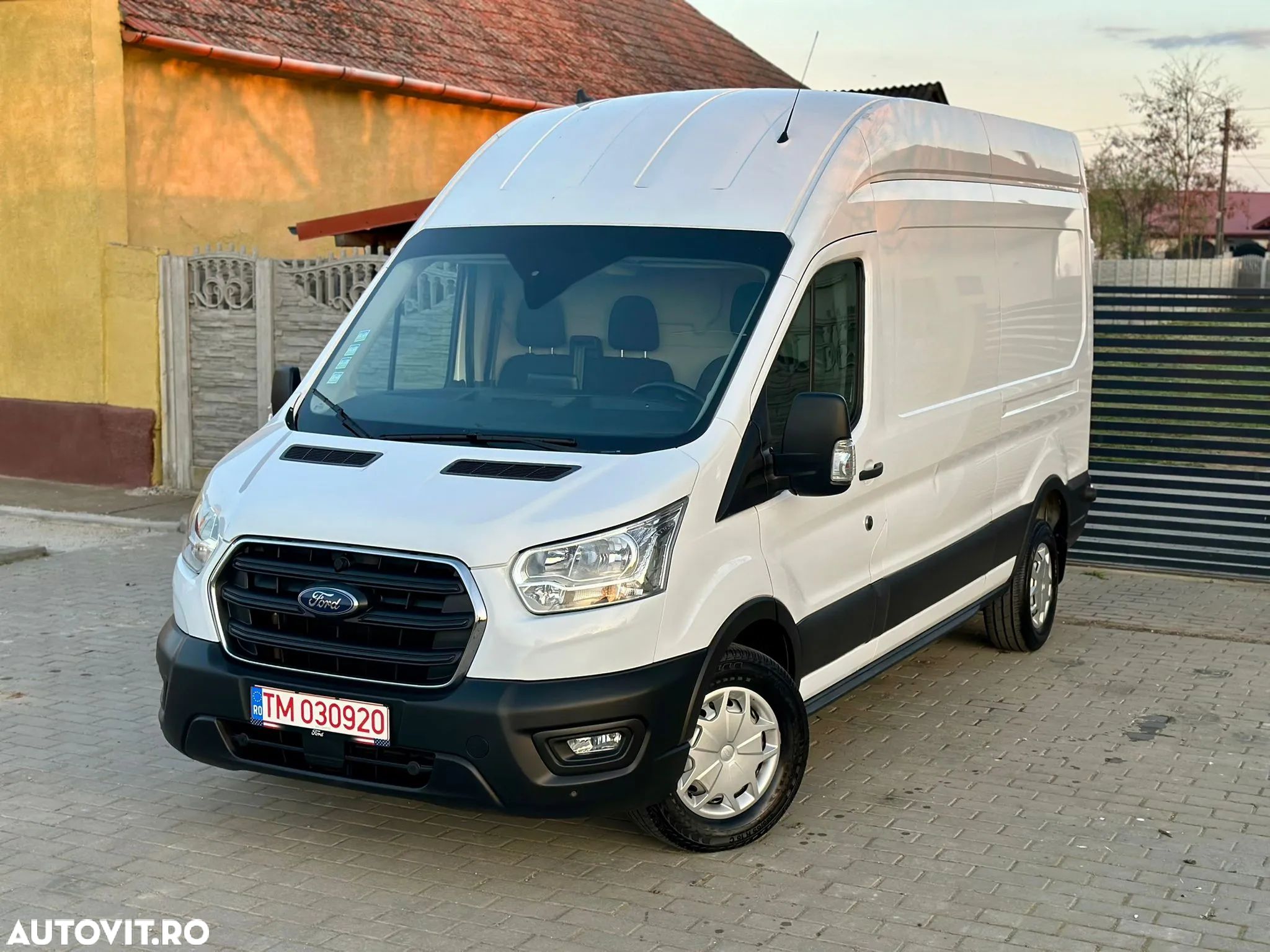 Ford Transit - 1