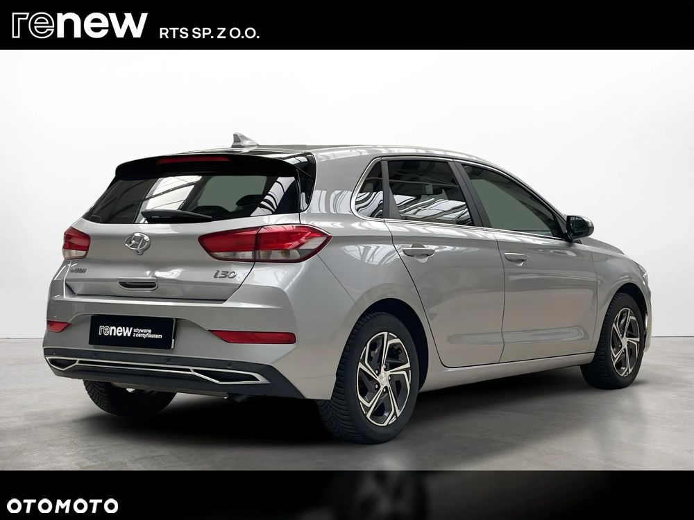 Hyundai i30 1.5 DPI Smart - 6